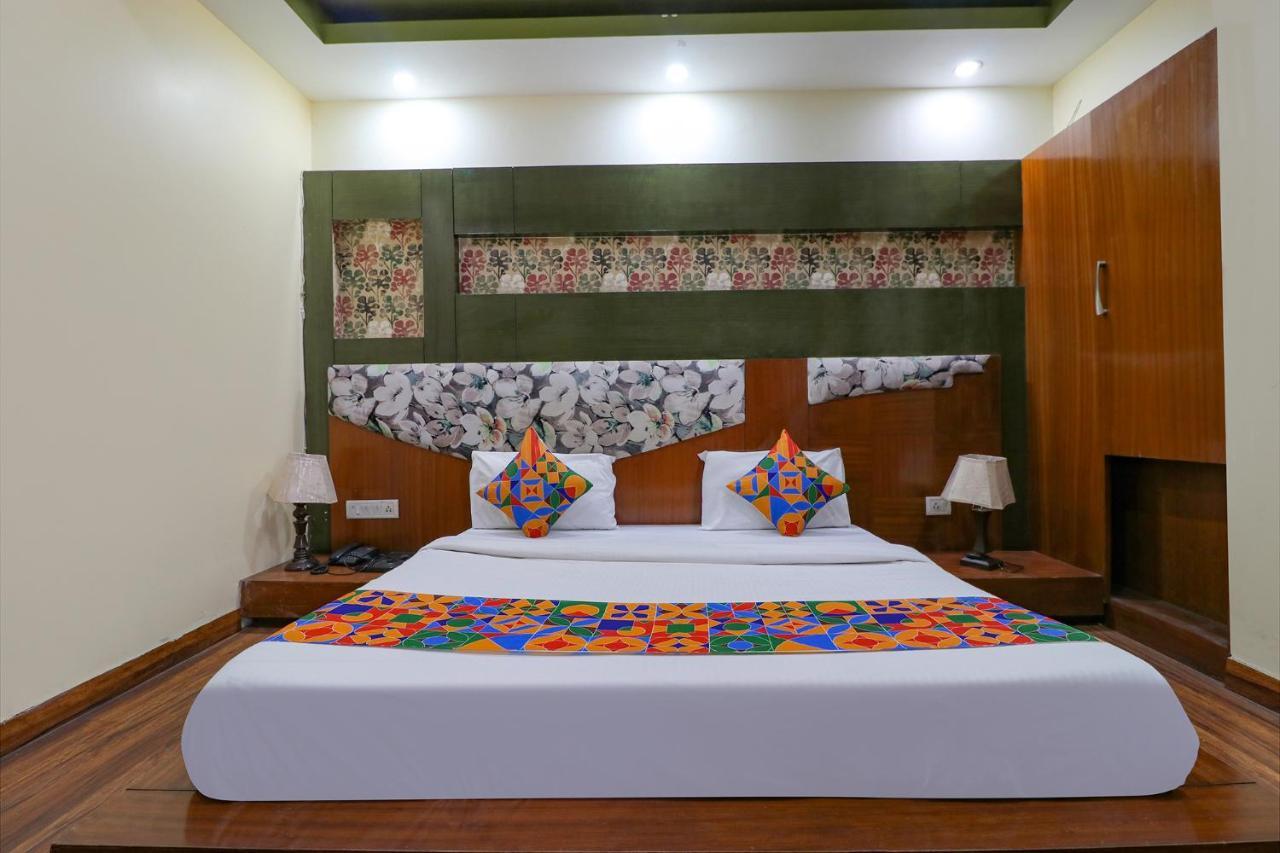 Staybook Hotel Aira New Delhi Railway Station Paharganj Kültér fotó