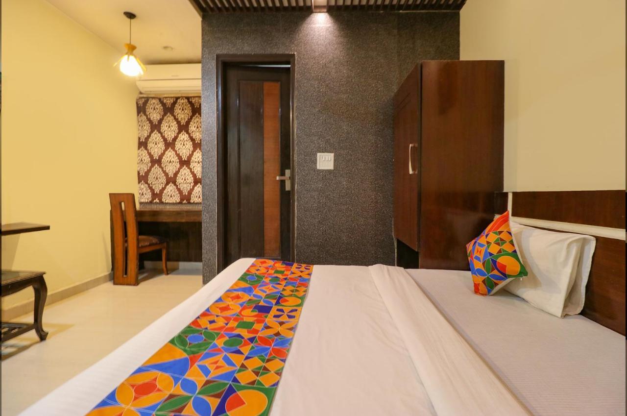 Staybook Hotel Aira New Delhi Railway Station Paharganj Kültér fotó